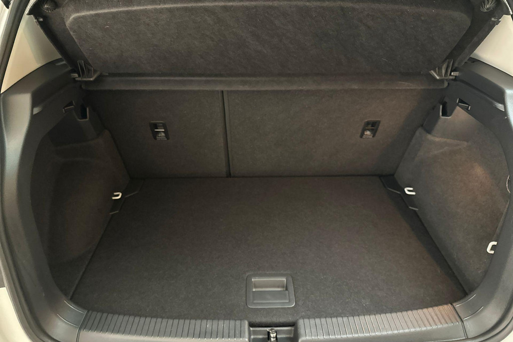 Volkswagen T-Cross (L112JF) met abonnement
