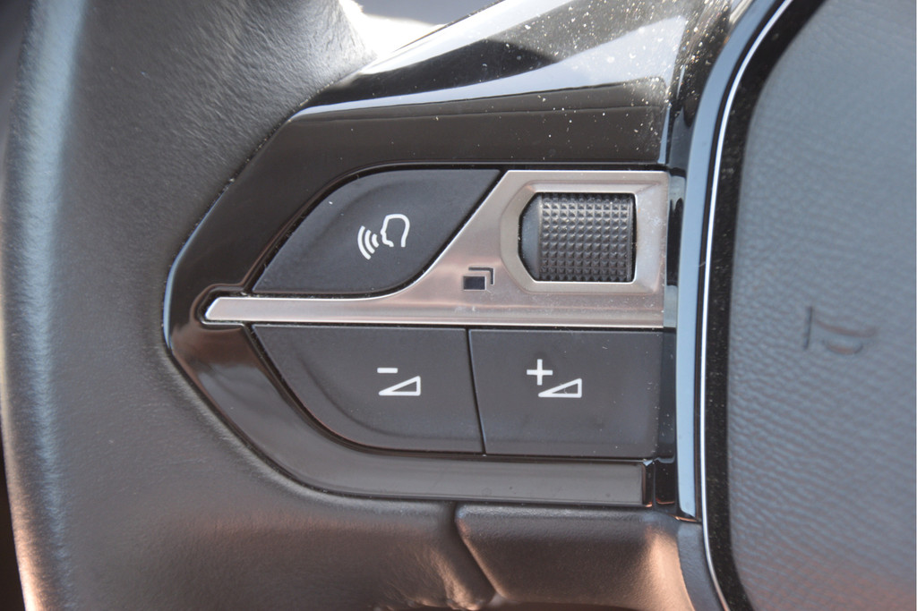 Peugeot 208 (N515FT) met abonnement