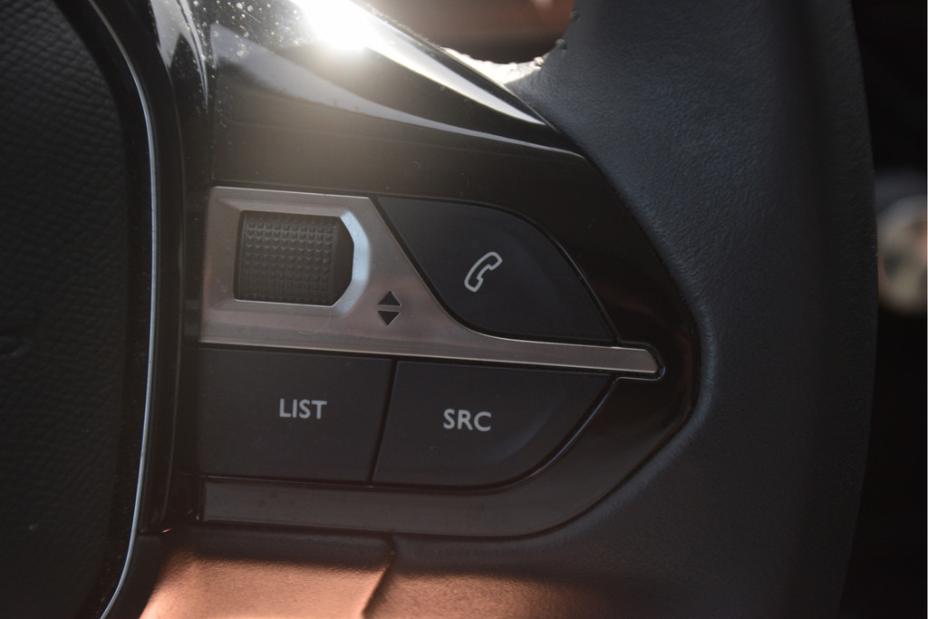 Peugeot 208 (N515FT) met abonnement