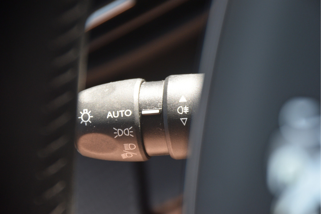 Peugeot 208 (N515FT) met abonnement