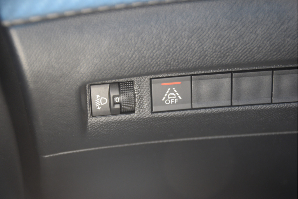 Peugeot 208 (N515FT) met abonnement