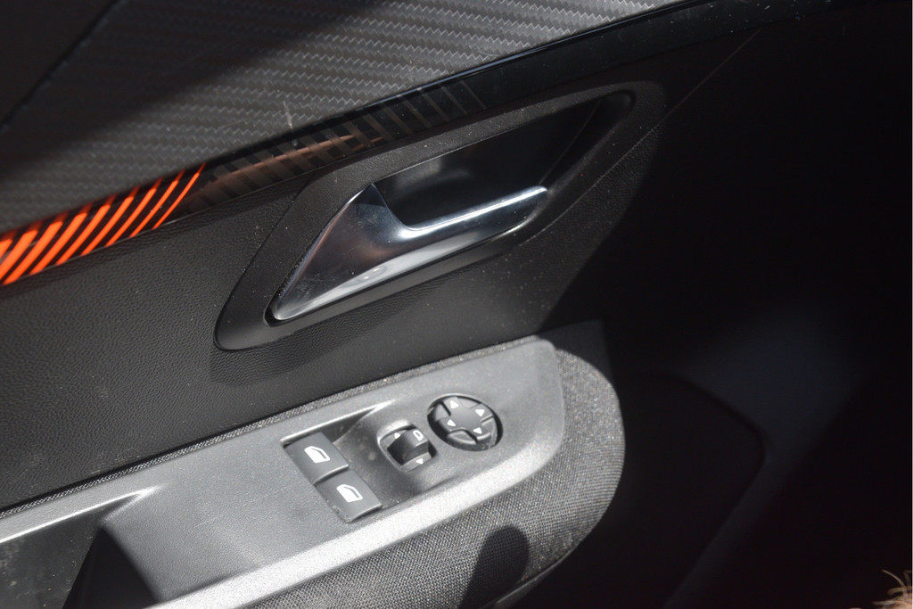 Peugeot 208 (N515FT) met abonnement