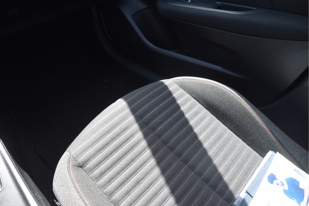 Peugeot 208 (N515FT) met abonnement