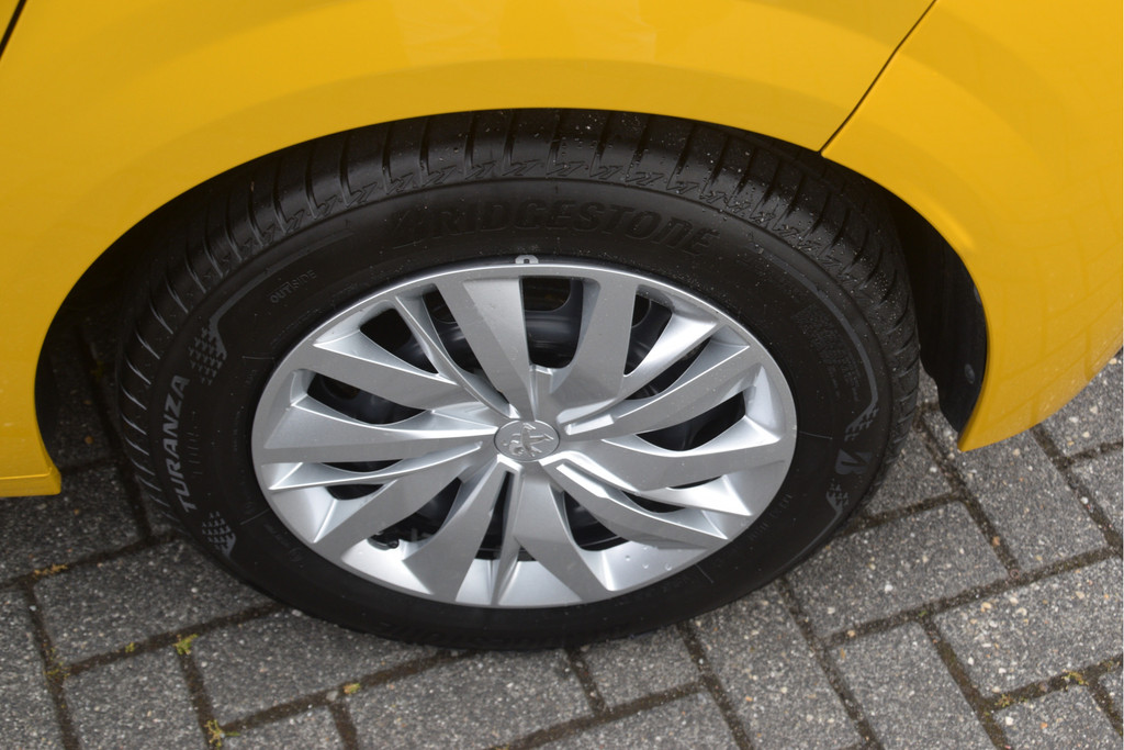 Peugeot 208 (N515FT) met abonnement