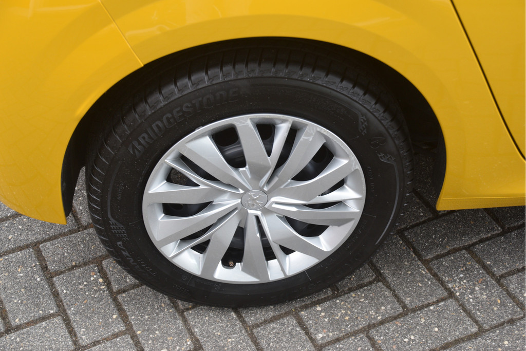 Peugeot 208 (N515FT) met abonnement