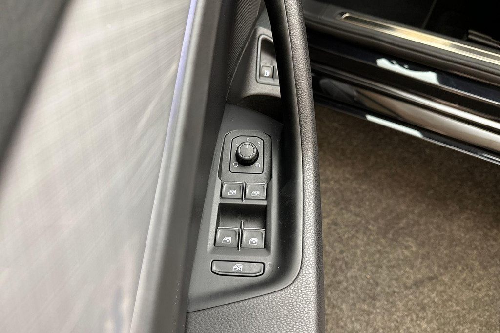 Volkswagen Passat (KJP13N) met abonnement