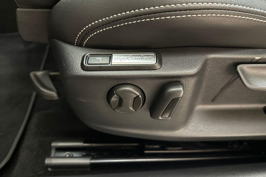 Volkswagen Passat (KJP13N) met abonnement