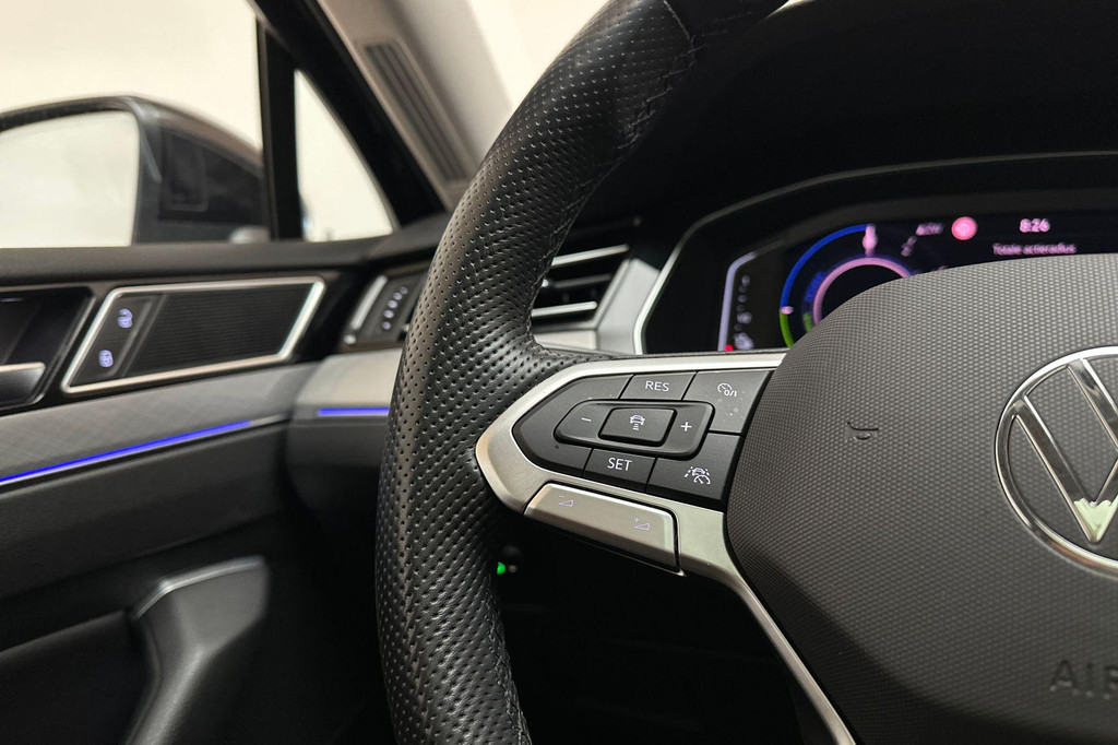 Volkswagen Passat (KJP13N) met abonnement