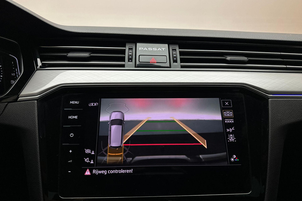 Volkswagen Passat (KJP13N) met abonnement