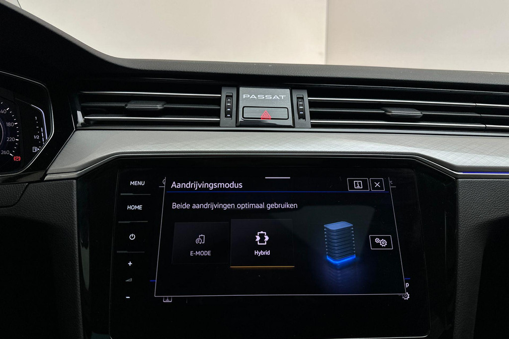Volkswagen Passat (KJP13N) met abonnement