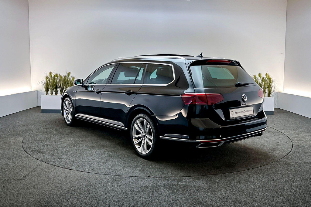 Volkswagen Passat (KJP13N) met abonnement