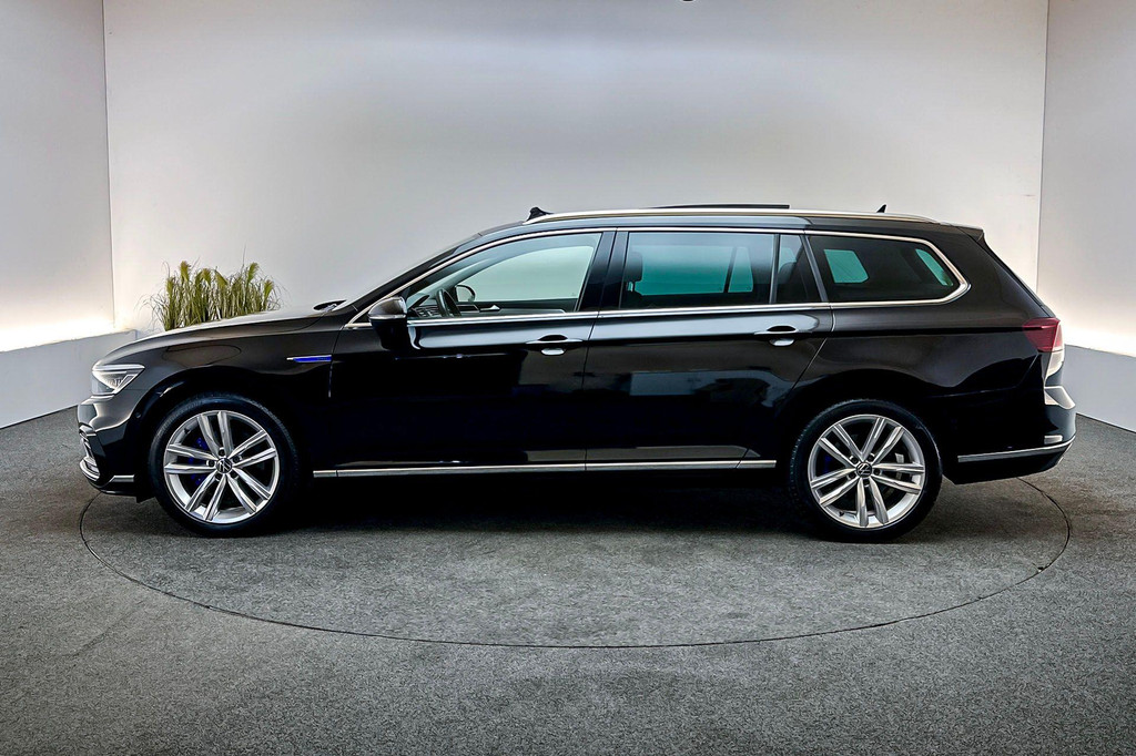Volkswagen Passat (KJP13N) met abonnement
