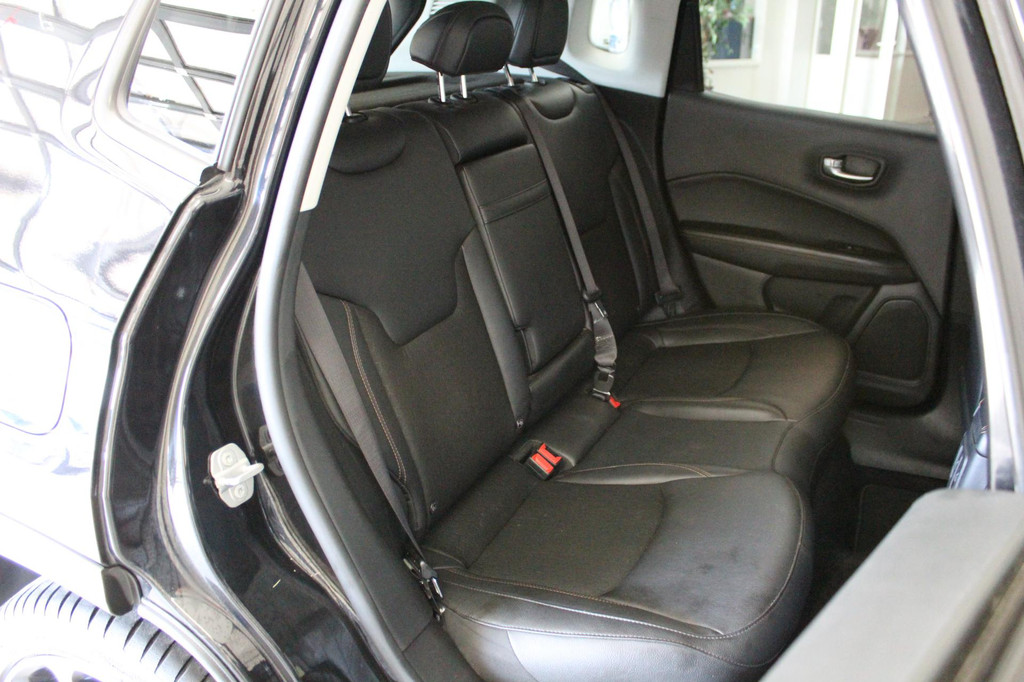 Jeep Compass (J956ZD) met abonnement