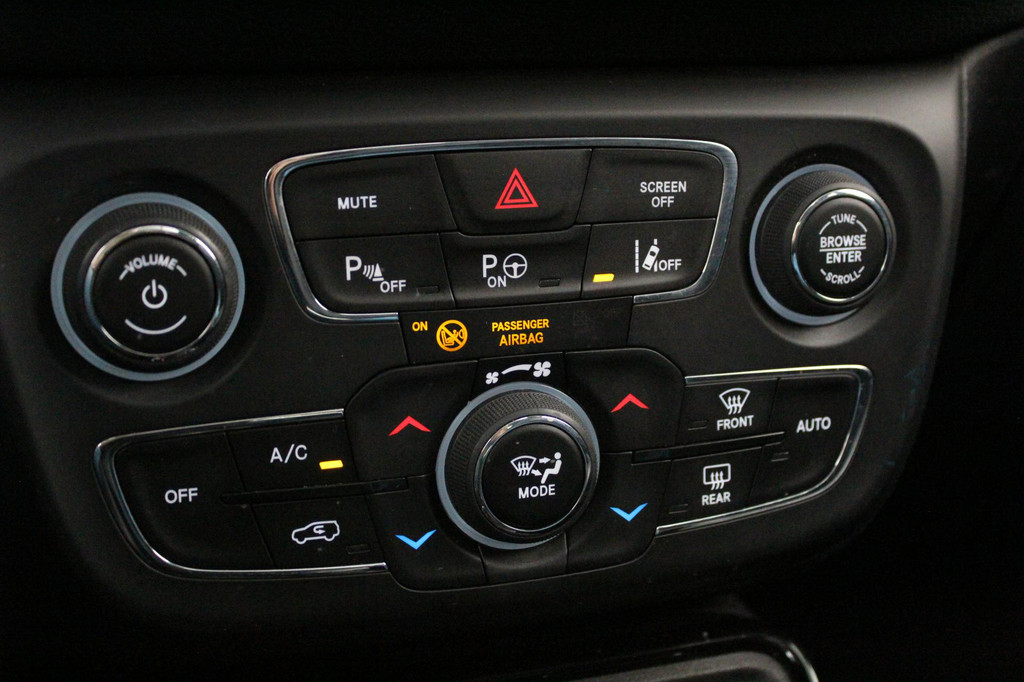 Jeep Compass (J956ZD) met abonnement