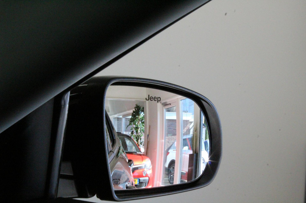 Jeep Compass (J956ZD) met abonnement
