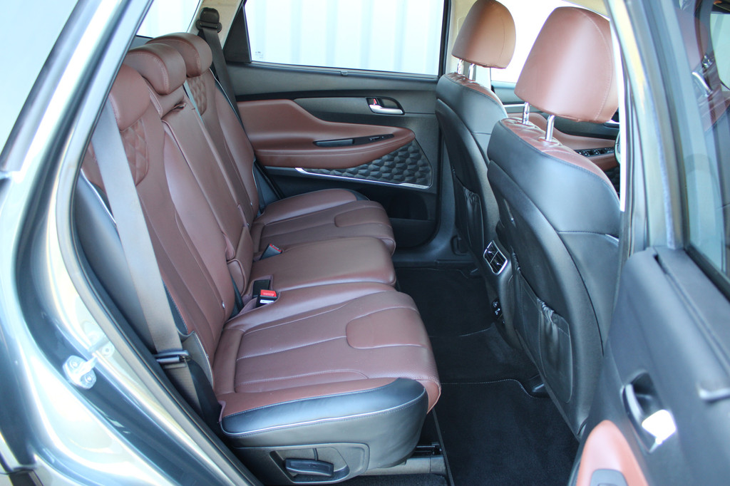 Hyundai Santa Fe (P829KH) met abonnement