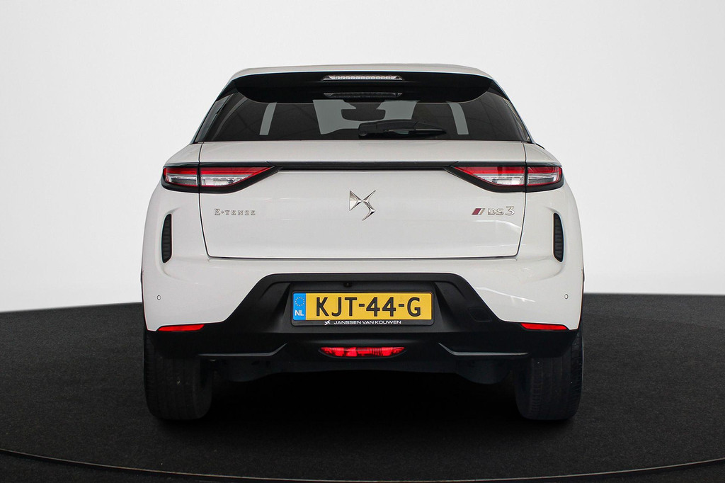 DS DS 3 (KJT44G) met abonnement