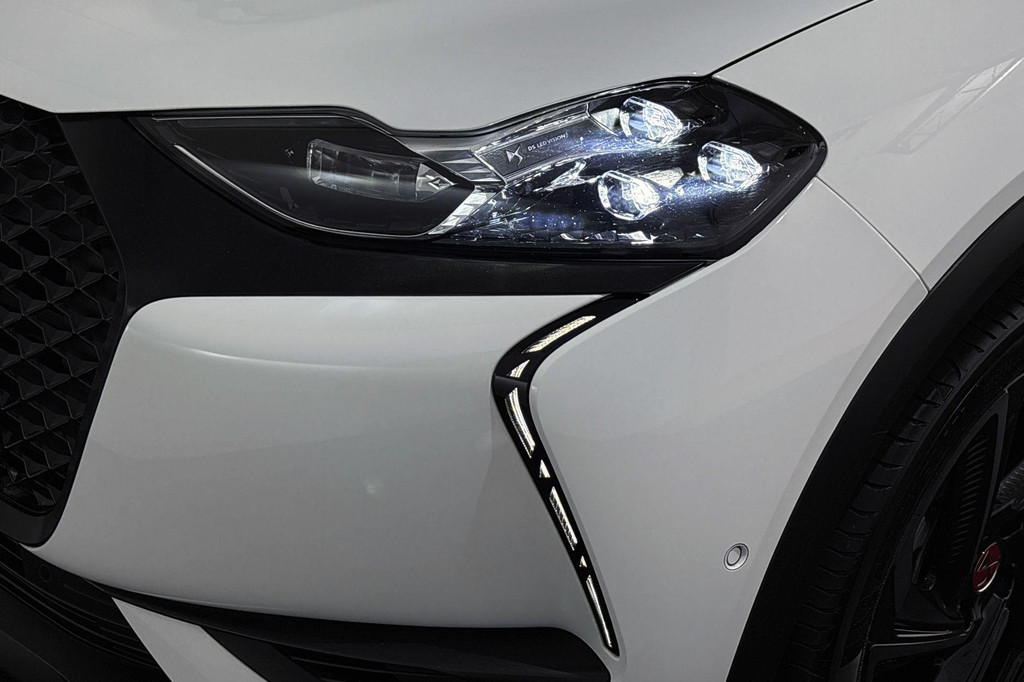 DS DS 3 (KJT44G) met abonnement