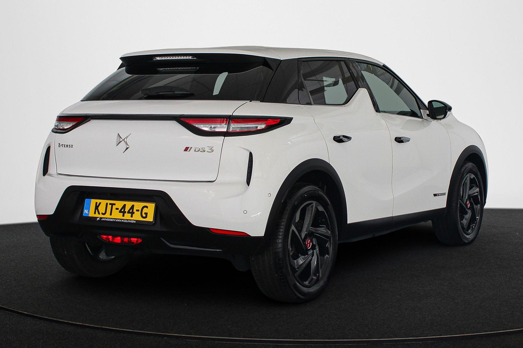 DS DS 3 (KJT44G) met abonnement