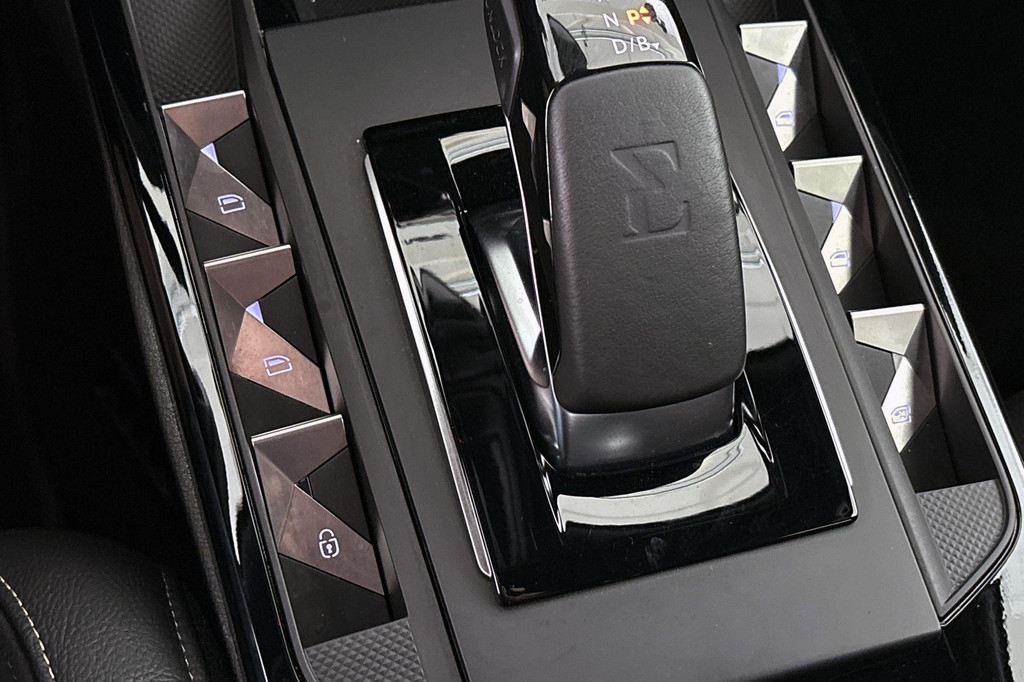 DS DS 3 (KJT44G) met abonnement