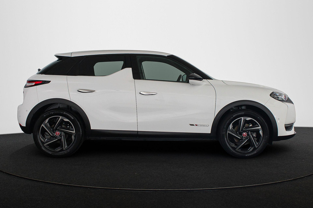 DS DS 3 (KJT44G) met abonnement