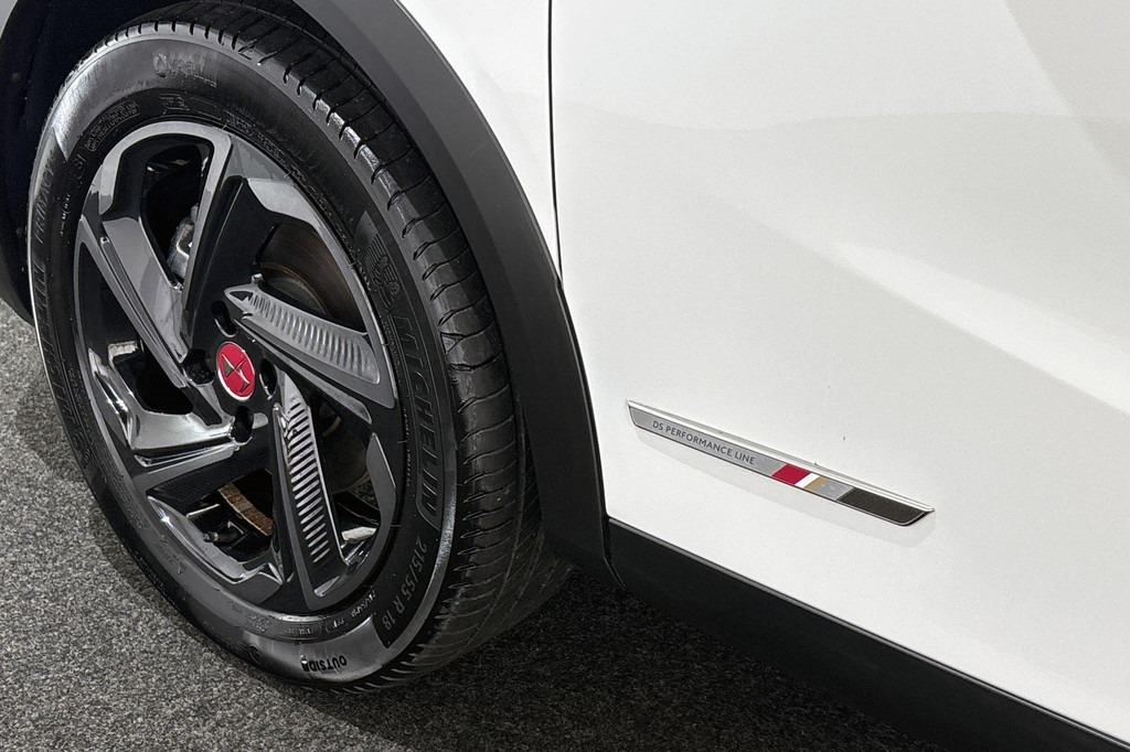 DS DS 3 (KJT44G) met abonnement