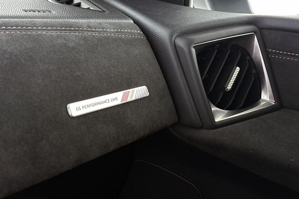 DS DS 3 (KJT44G) met abonnement