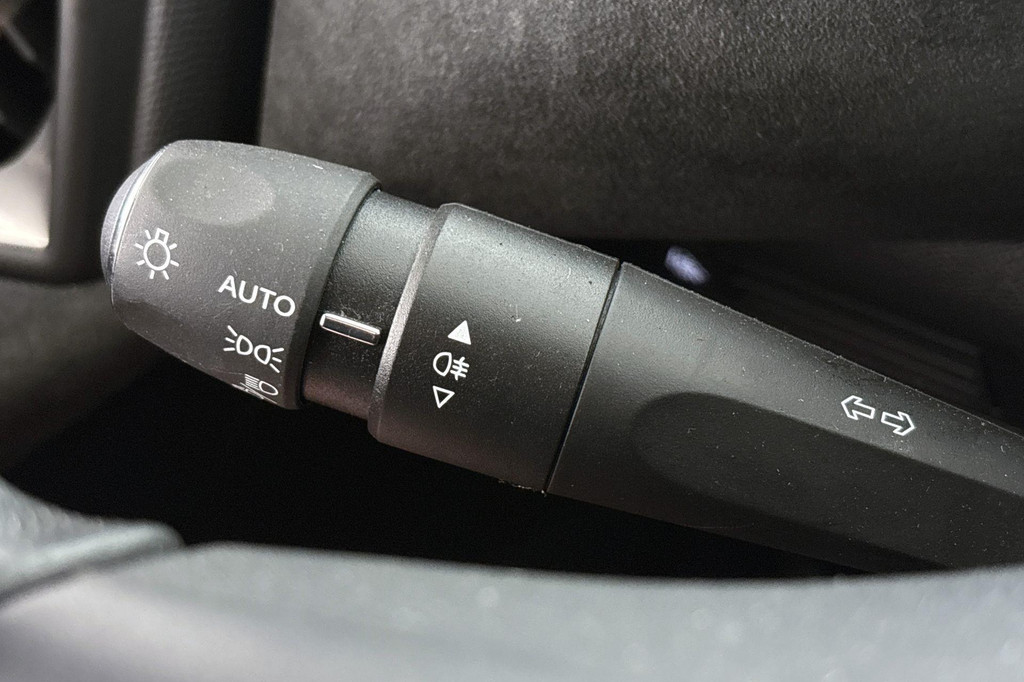 DS DS 3 (KJT44G) met abonnement