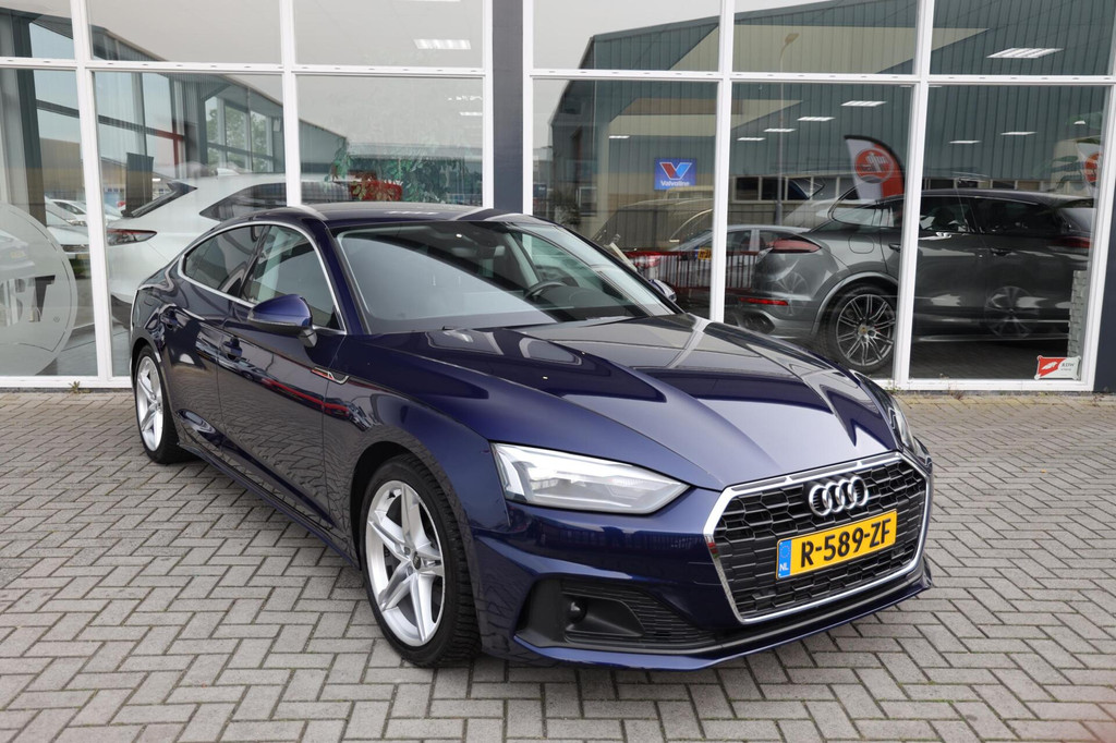 Audi A5 (R589ZF) met abonnement