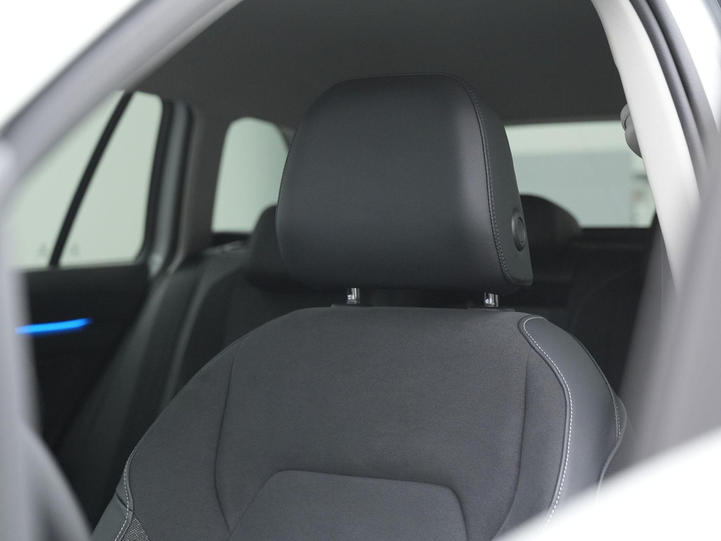 Volkswagen GOLF Variant (GDN55K) met abonnement