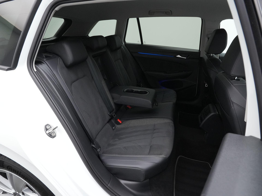 Volkswagen GOLF Variant (GDN55K) met abonnement