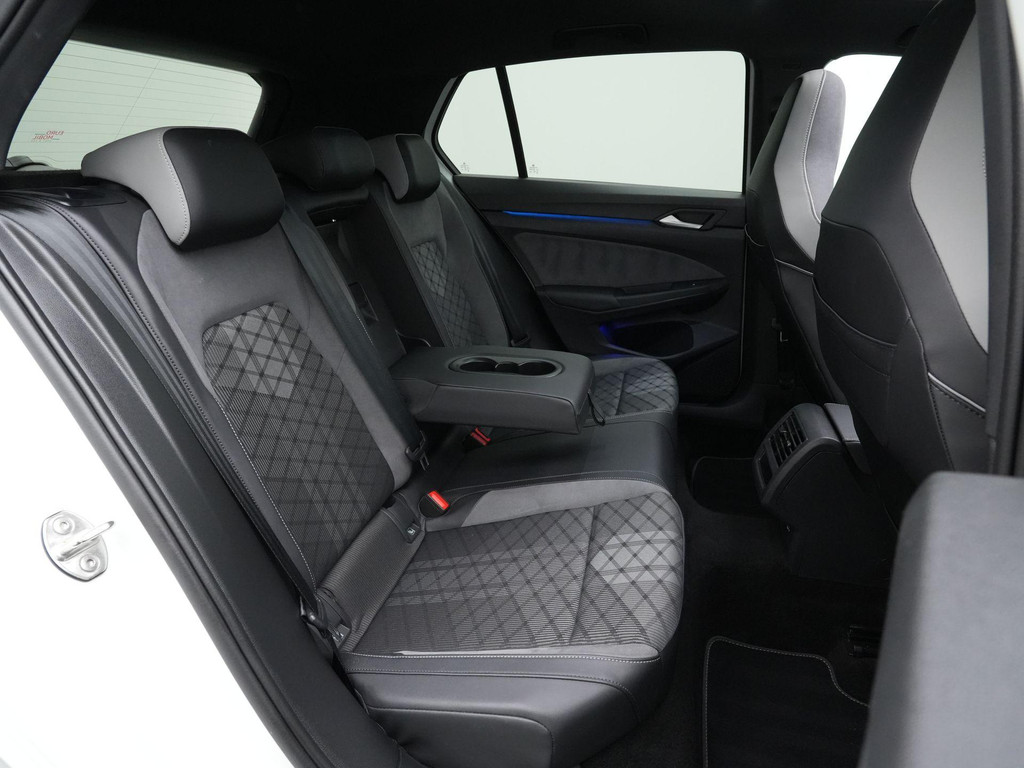 Volkswagen Golf (X521ZS) met abonnement
