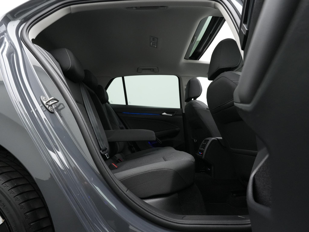 Volkswagen Golf (HTL31J) met abonnement
