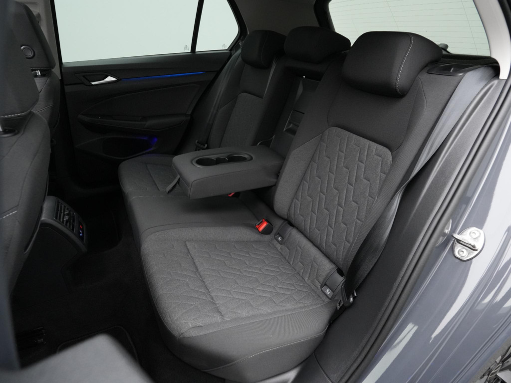 Volkswagen Golf (HTL31J) met abonnement