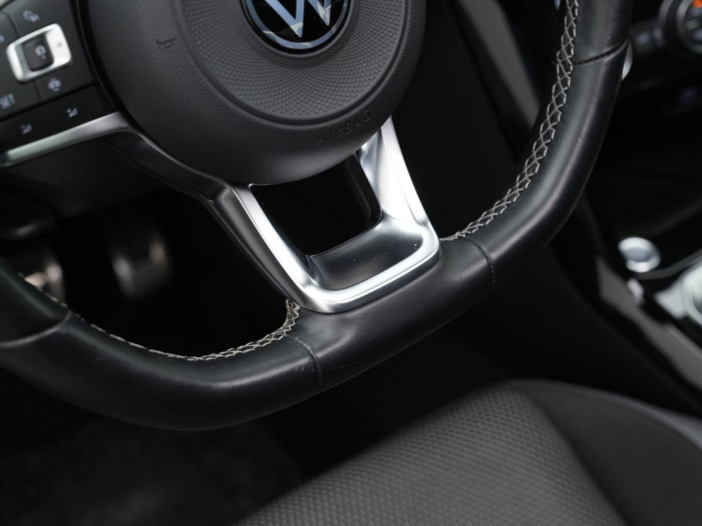 Volkswagen T-Roc (L300SG) met abonnement