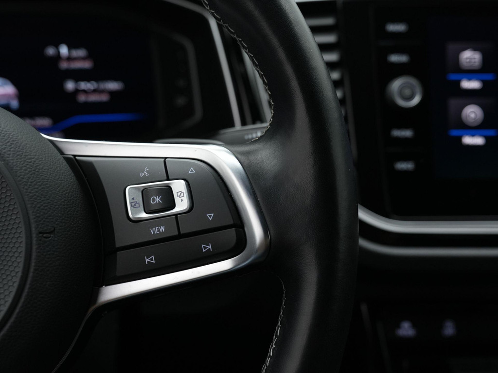 Volkswagen T-Roc (L300SG) met abonnement