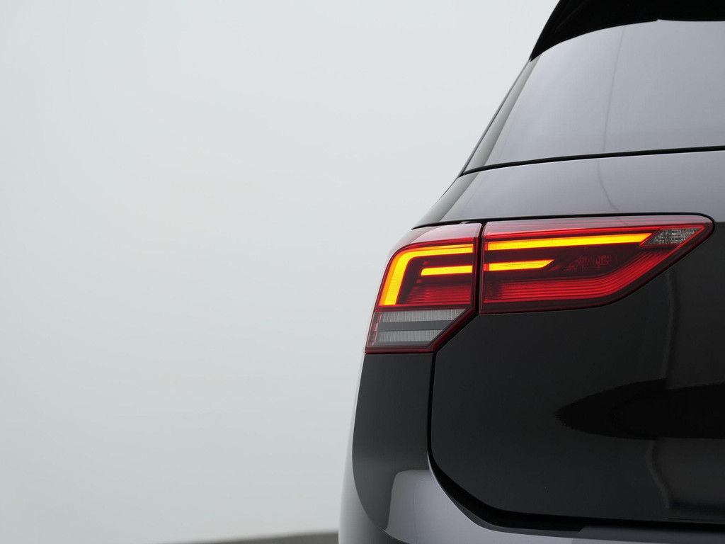 Volkswagen Golf (KFH57B) met abonnement