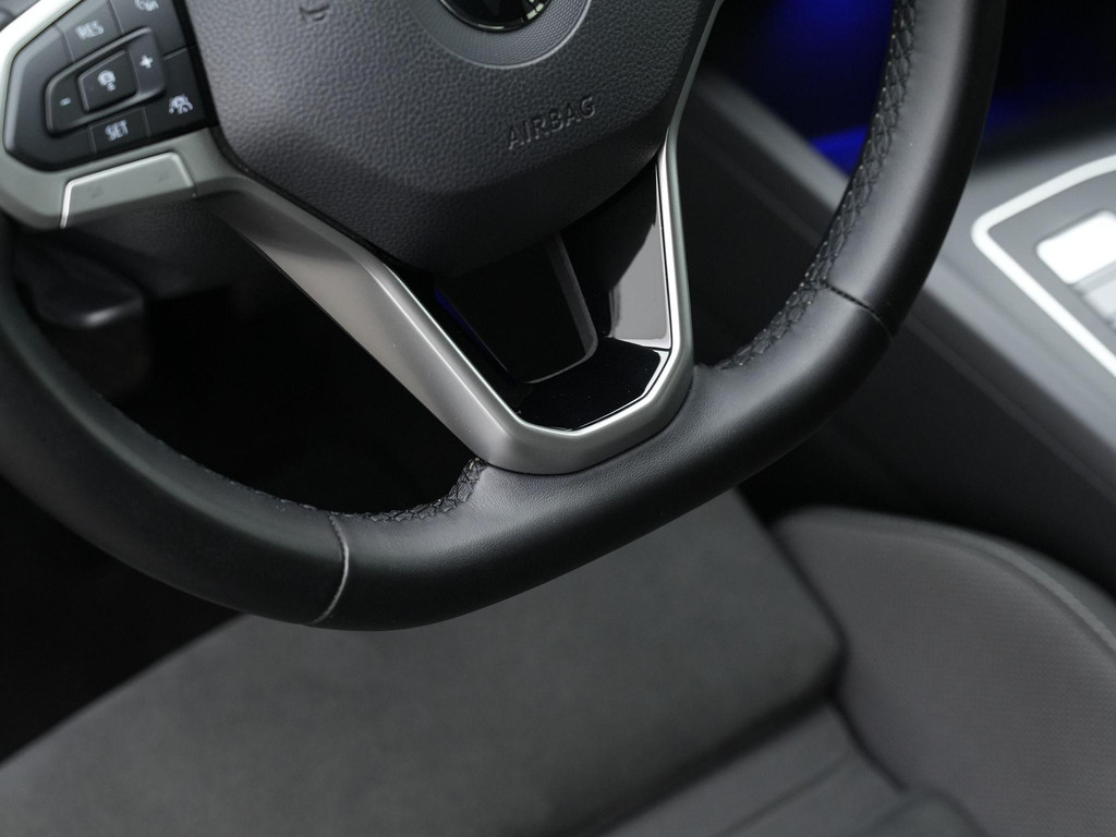 Volkswagen Golf (KFH57B) met abonnement