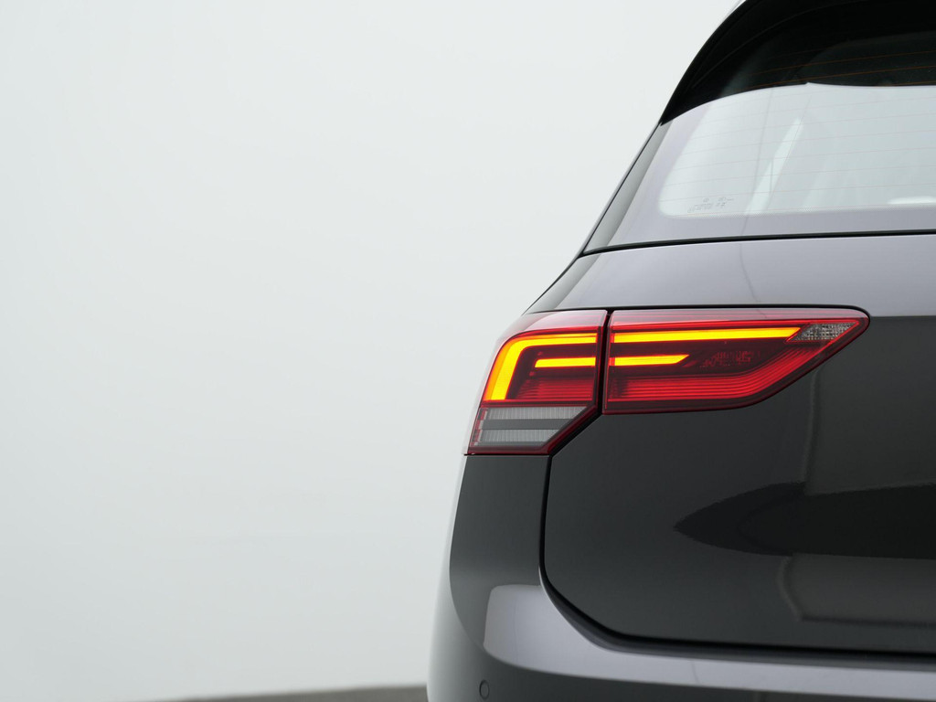 Volkswagen Golf (KJX99K) met abonnement