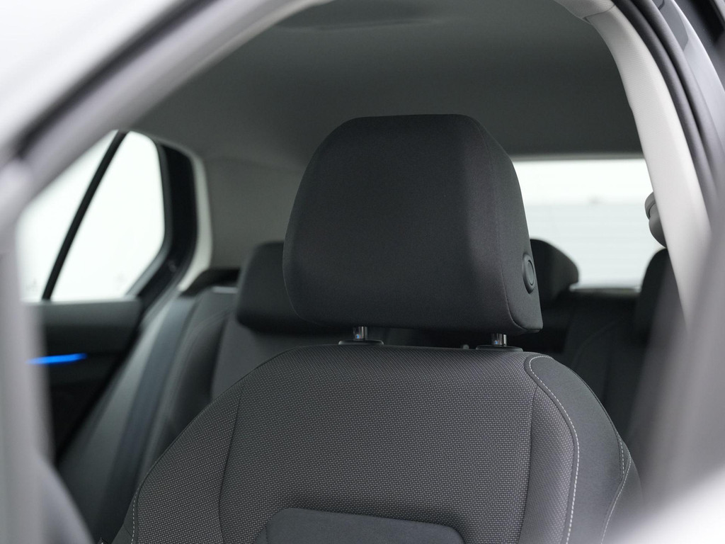 Volkswagen Golf (KJX99K) met abonnement