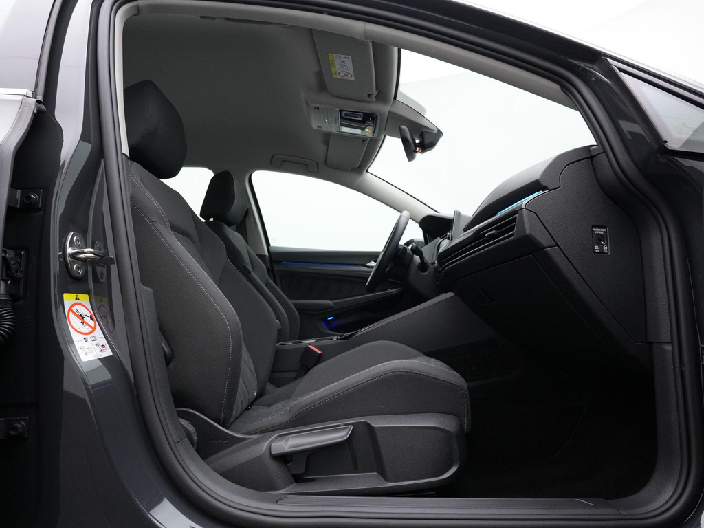 Volkswagen Golf (KJX99K) met abonnement