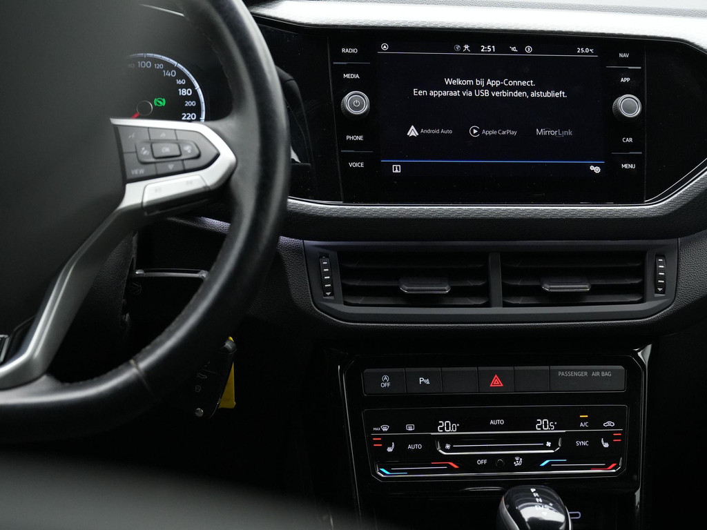 Volkswagen T-Cross (KJP75J) met abonnement
