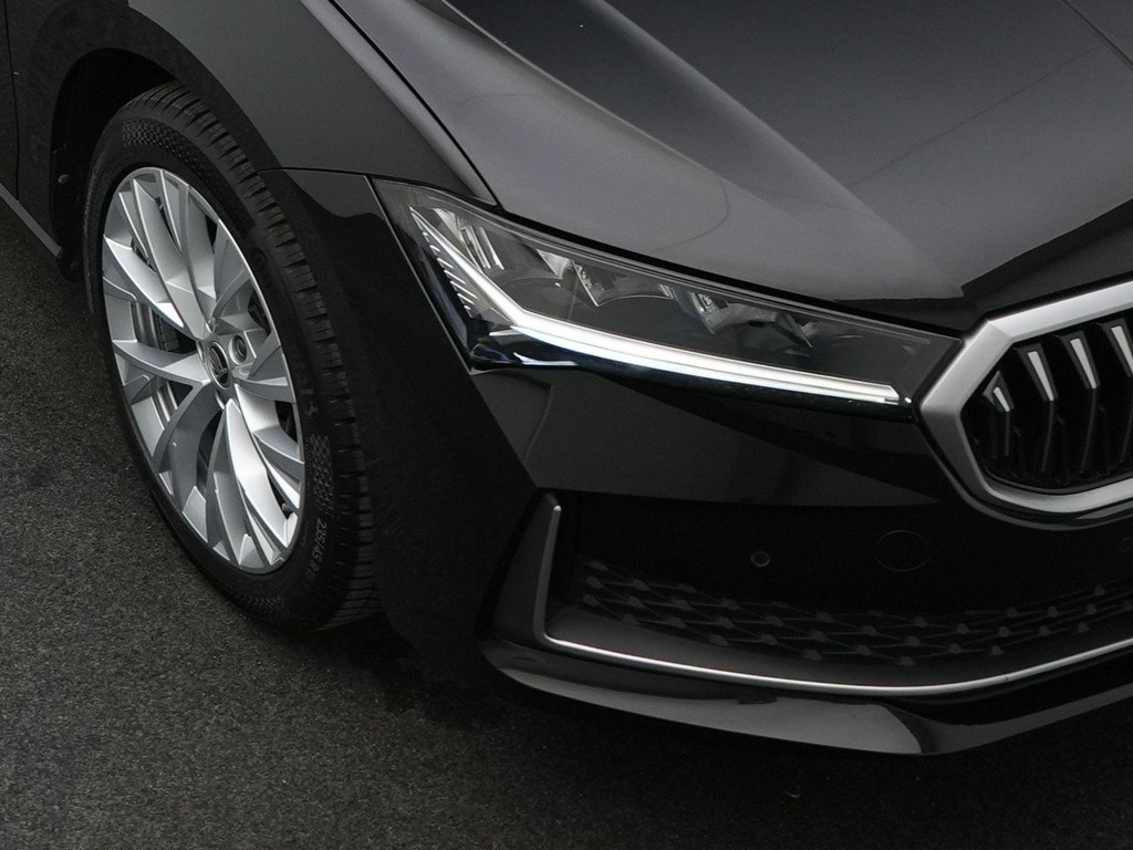 ŠKODA Superb (Z257RL) met abonnement