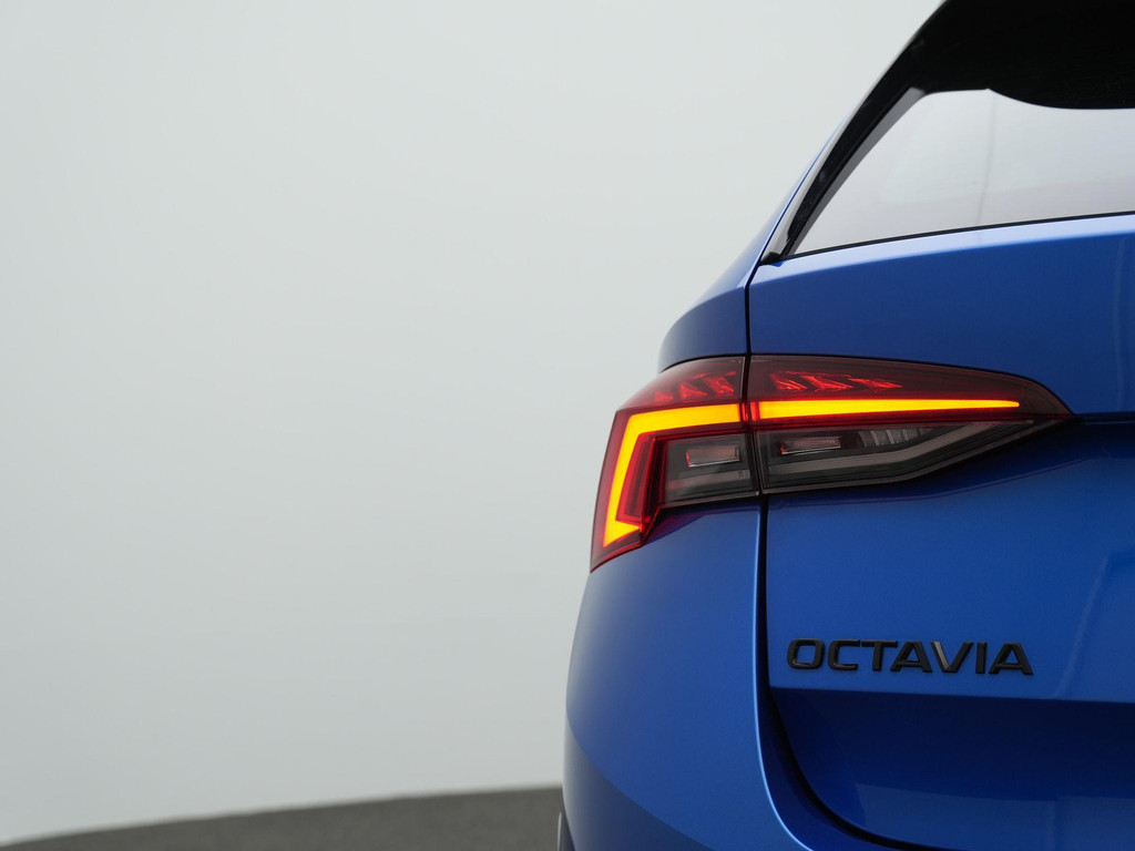 ŠKODA Octavia (KJK18J) met abonnement