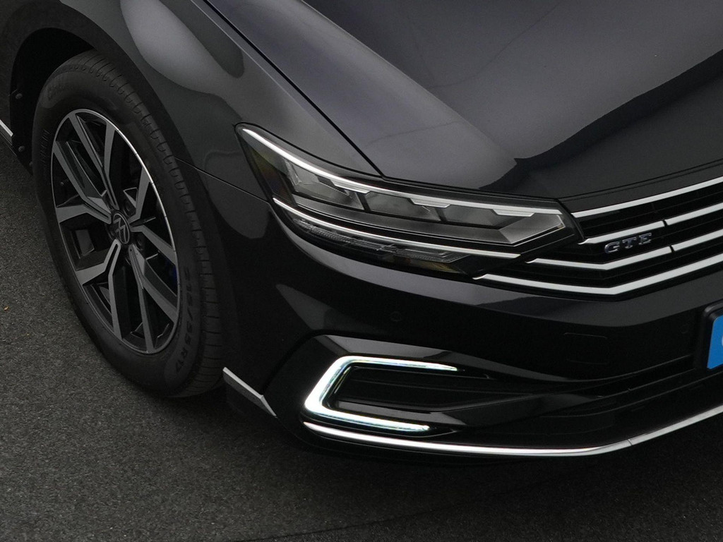 Volkswagen Passat (KJX99D) met abonnement