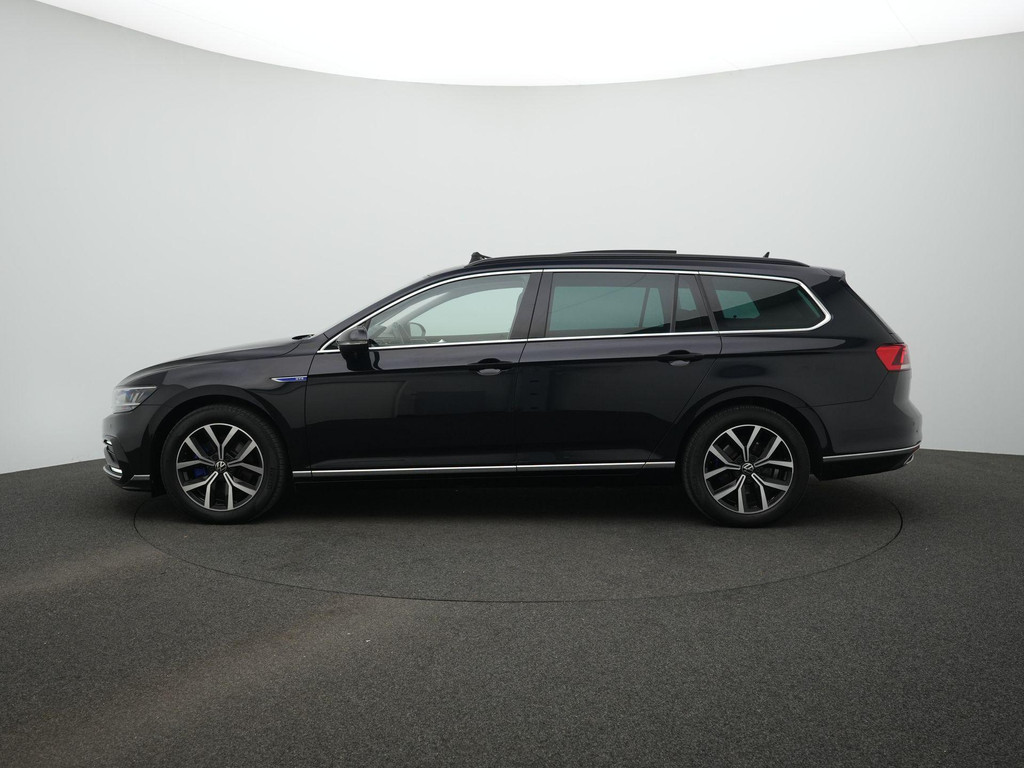Volkswagen Passat (KJX99D) met abonnement