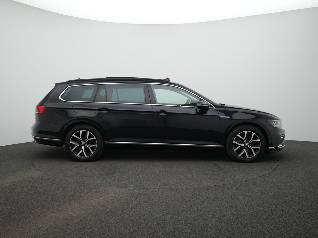 Volkswagen Passat (KJX99D) met abonnement