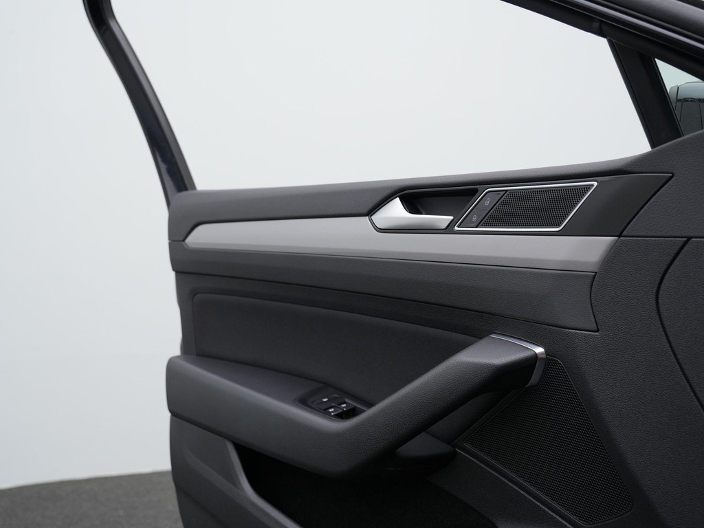 Volkswagen Passat (KJX99D) met abonnement