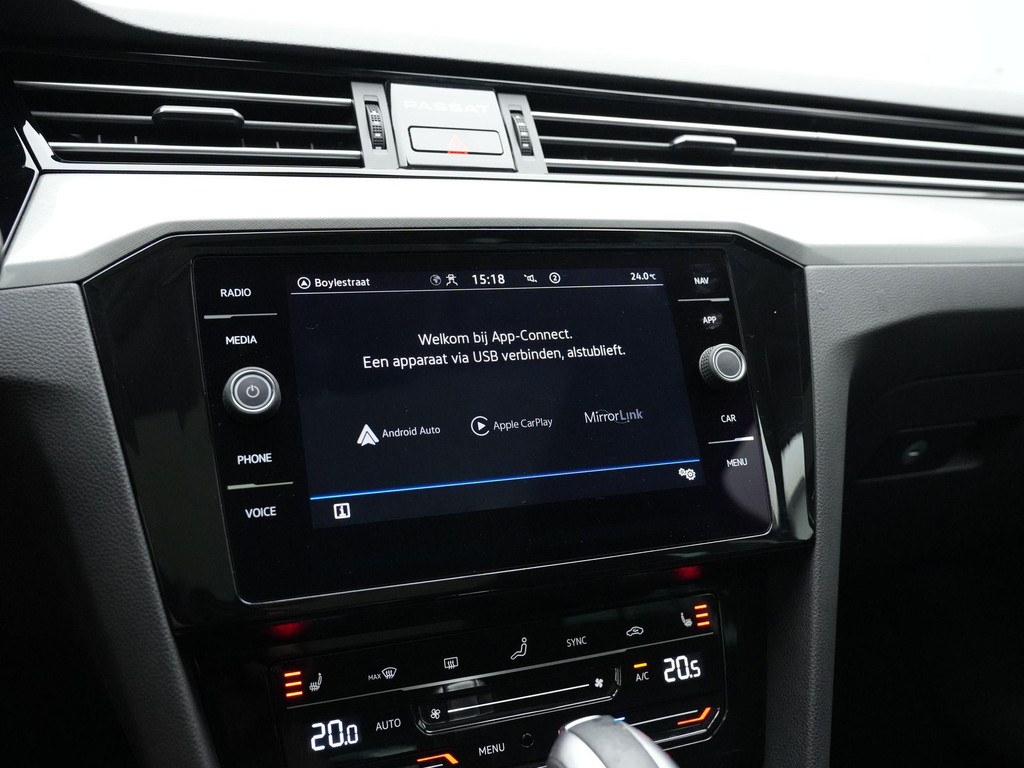 Volkswagen Passat (KJX99D) met abonnement