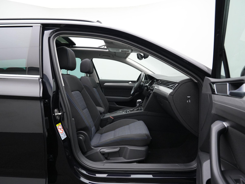 Volkswagen Passat (KJX99D) met abonnement